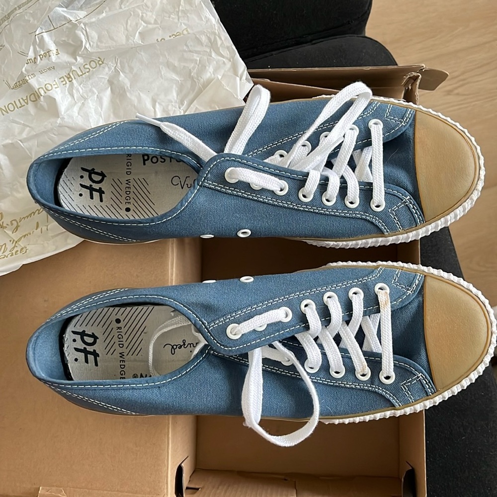 Authentic PF FLYERS size 12